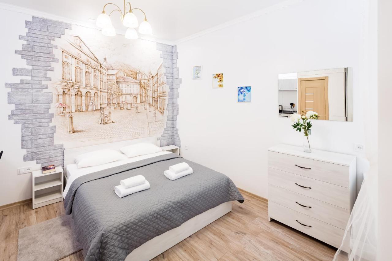 Beautiful Apartments In The Center Lviv Exterior foto
